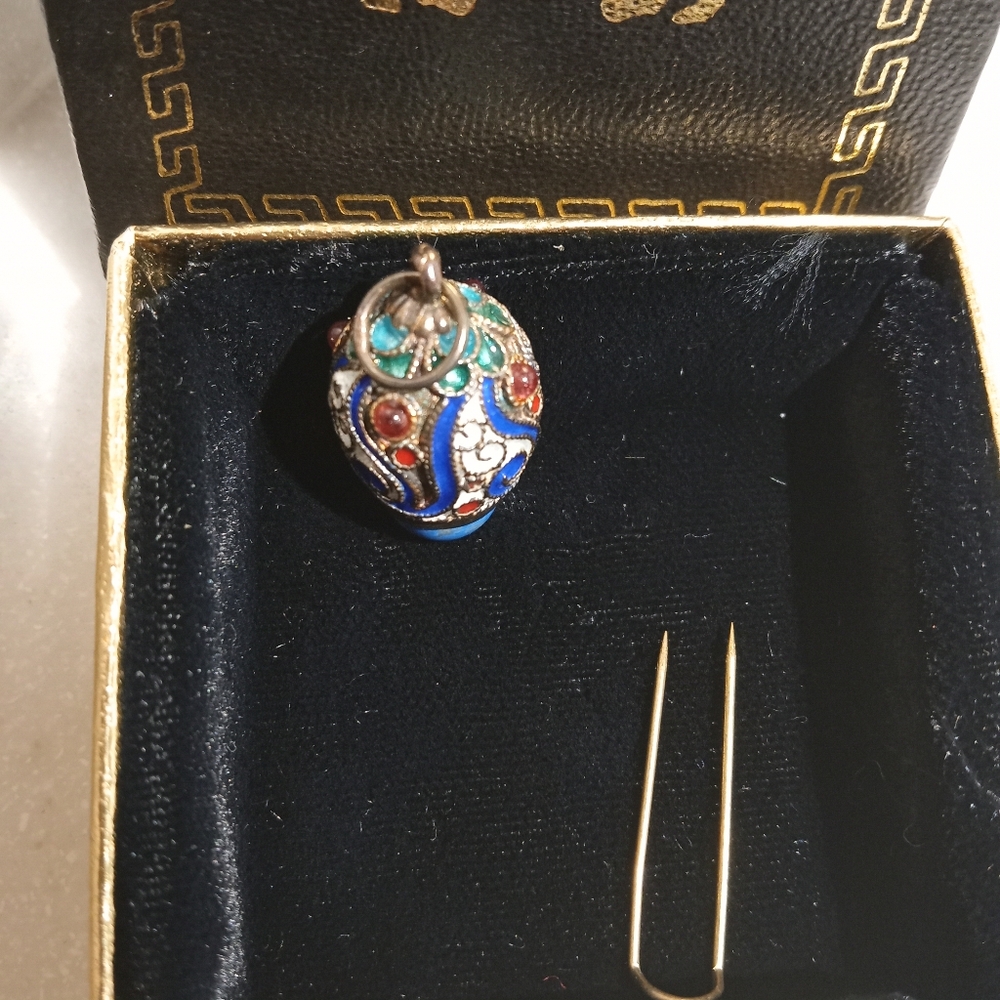 Vintage Faberge Egg Pendant - Picture 4 of 5